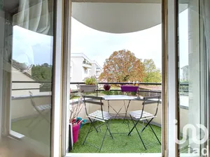 Apartment at Noisy-le-Grand (93160)