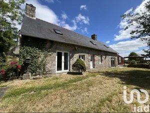 House at Saint-Nicolas-du-Pélem (22480)
