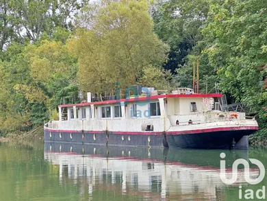 Péniche à Poissy (78300)