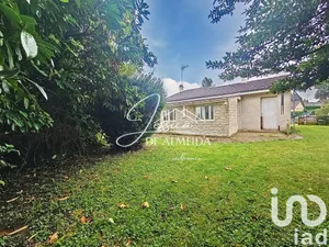 Traditional house at Lagny-le-Sec (60330)