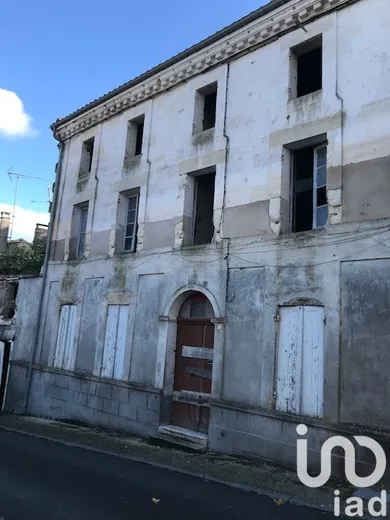 Maison de ville à Guîtres (33230)