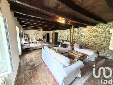 Longère à Marnay (86160)