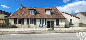 Maison traditionnelle à Plessis-Barbuise (10400)