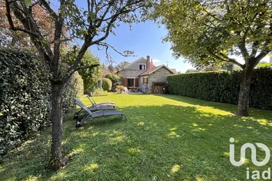 Maison traditionnelle à Savigny-le-Temple (77176)