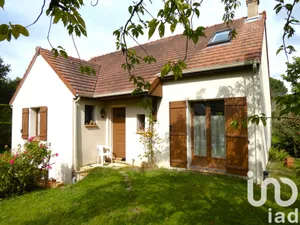 House at Tacoignières (78910)