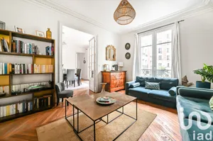 Apartment in PARIS (75016)