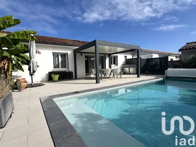 House at Sallebœuf (33370)