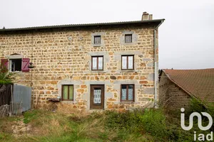 Maison de village à sauvessanges (63840)