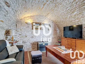 House at Issou (78440)