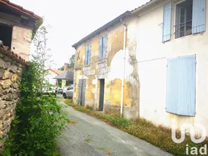 Maison de village à LA CHAPELLE-DES-POTS (17100)
