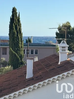 Apartment at Bandol (83150)