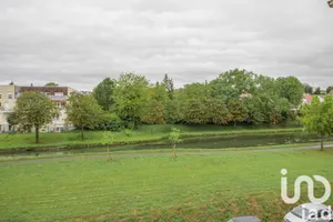 Apartment in Villenoy (77124)
