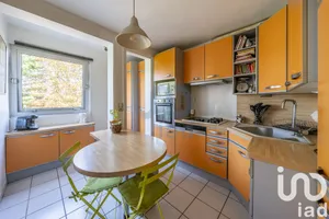 Apartment at Chevilly-Larue (94550)