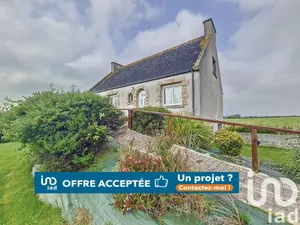 Maison traditionnelle à PLOUGUIN (29830)