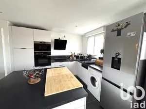 Apartment at Noisy-le-Grand (93160)