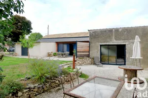 Traditional house at Chasseneuil-du-Poitou (86360)