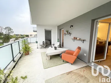 Apartment at Villenave-d'Ornon (33140)