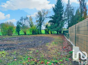 Building plot at Houdan (78550)