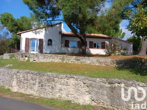 Traditional house at Saint-Maurice-la-Clouère (86160)