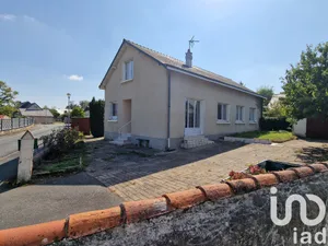 Maison à Mozé-sur-Louet (49610)