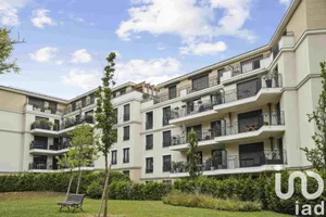 Apartment at Châtenay-Malabry (92290)