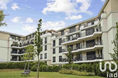 Apartment at Châtenay-Malabry (92290)