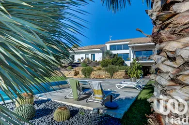 Maison à La Cadière-d'Azur (83740)