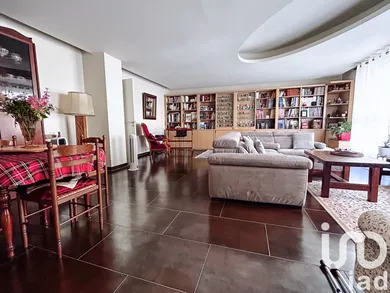 Apartment at Chartres (28000)