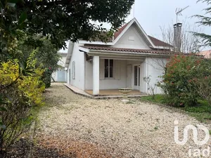 House at Pessac (33600)