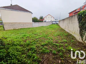 Land at Saint-Mard (77230)