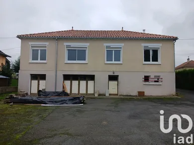 Maison traditionnelle à Usson-du-Poitou (86350)