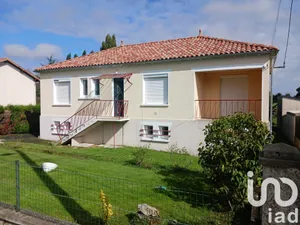 Traditional house at Usson-du-Poitou (86350)