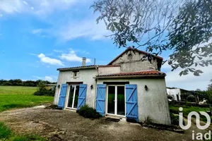 Maison de campagne à Cravans (17260)