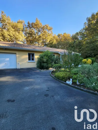 Pavillon à Tauriac (33710)