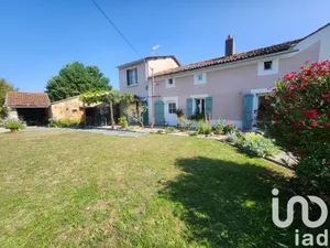 Maison de campagne à Val en Vignes (79290)