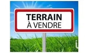 Land at Sorgues (84700)