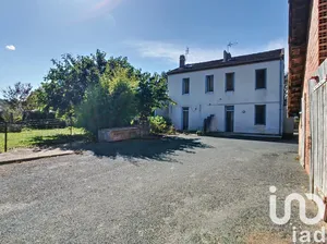 Building at Graulhet (81300)