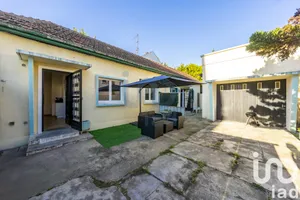 House at Chevilly-Larue (94550)