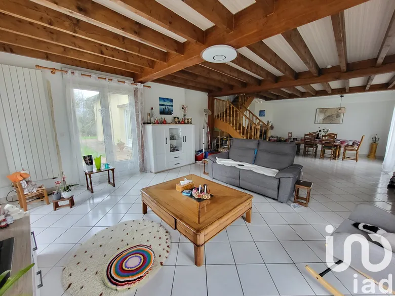 Maison 8 pièces 276 m² · à Semblançay · 276 m² · 397 000 €