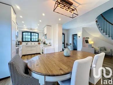 Maison d'architecte à Ger (64530)
