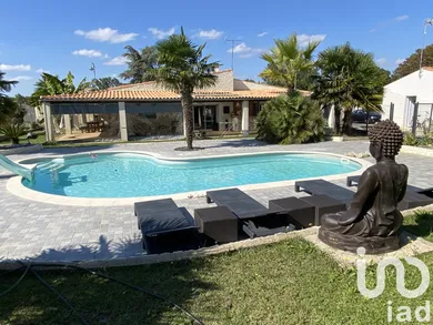 Traditional house at Saint-Agnant (17620)