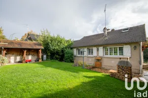 House at Guerville (78930)