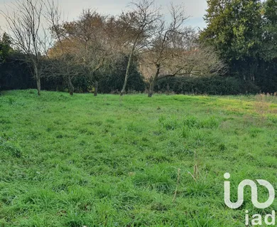 Building plot at L' OIE (85140)