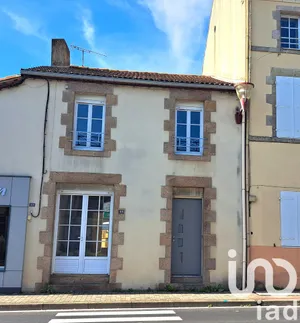 House at La Ferrière (85280)
