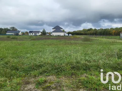 Terrain à bâtir à La Cour-Marigny (45260)