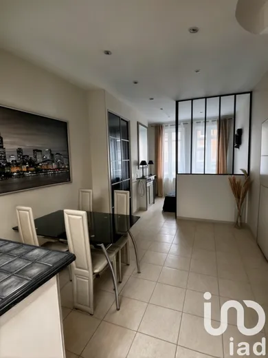 Building in Amiens (80000)