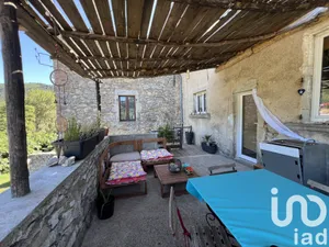 Village house at Vesseaux (07200)