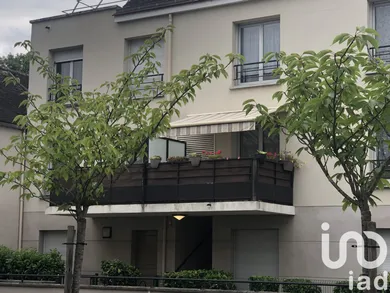 Apartment at Nemours (77140)