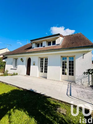 Traditional house at Voisenon (77950)