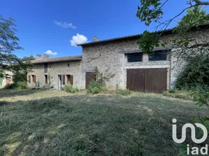 Park home at Saint-Coutant (79120)